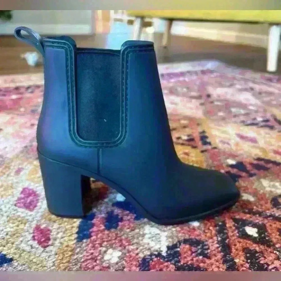 Jeffrey Campbell Hurricane Waterproof Chelsea Rain Boots Matte Black Heels - Picture 6 of 7